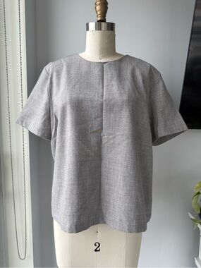 Forever 21 Light Gray Short-Sleeve Shirt